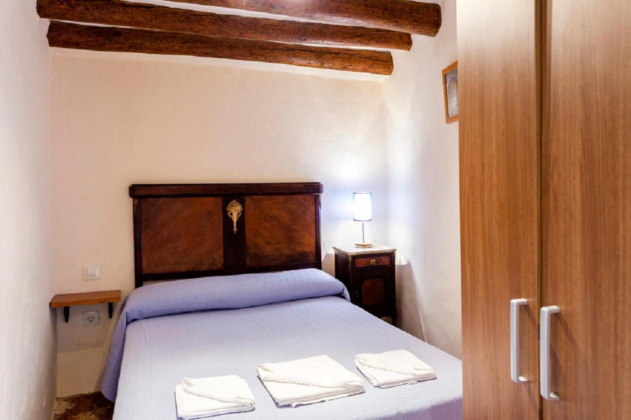Apartamentos Casa Samper Santa Eulalia de Gallego Room photo